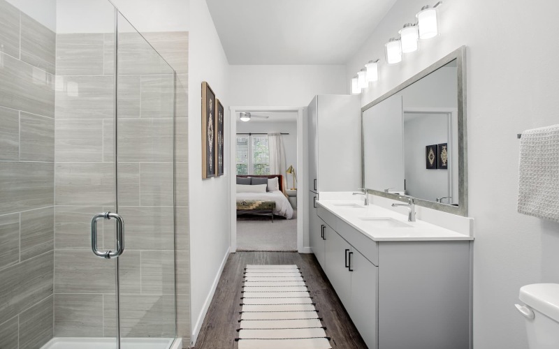 Bath area with a spacious shower area